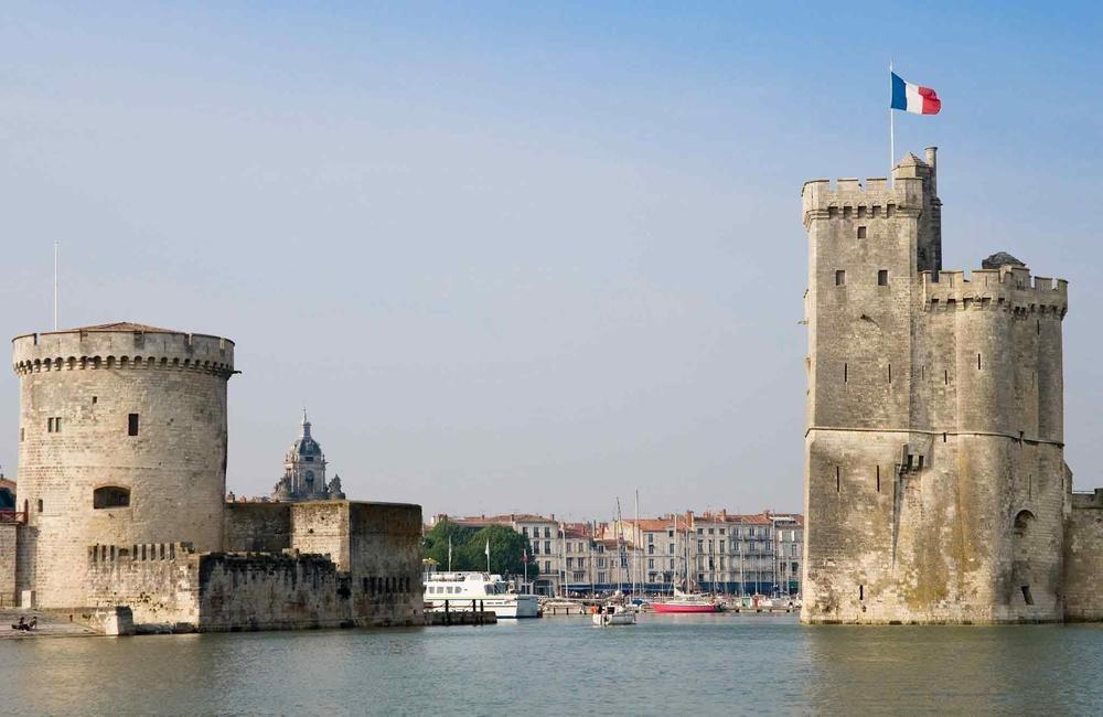 Hôtel Kyriad La Rochelle Centre Ville Exterior foto